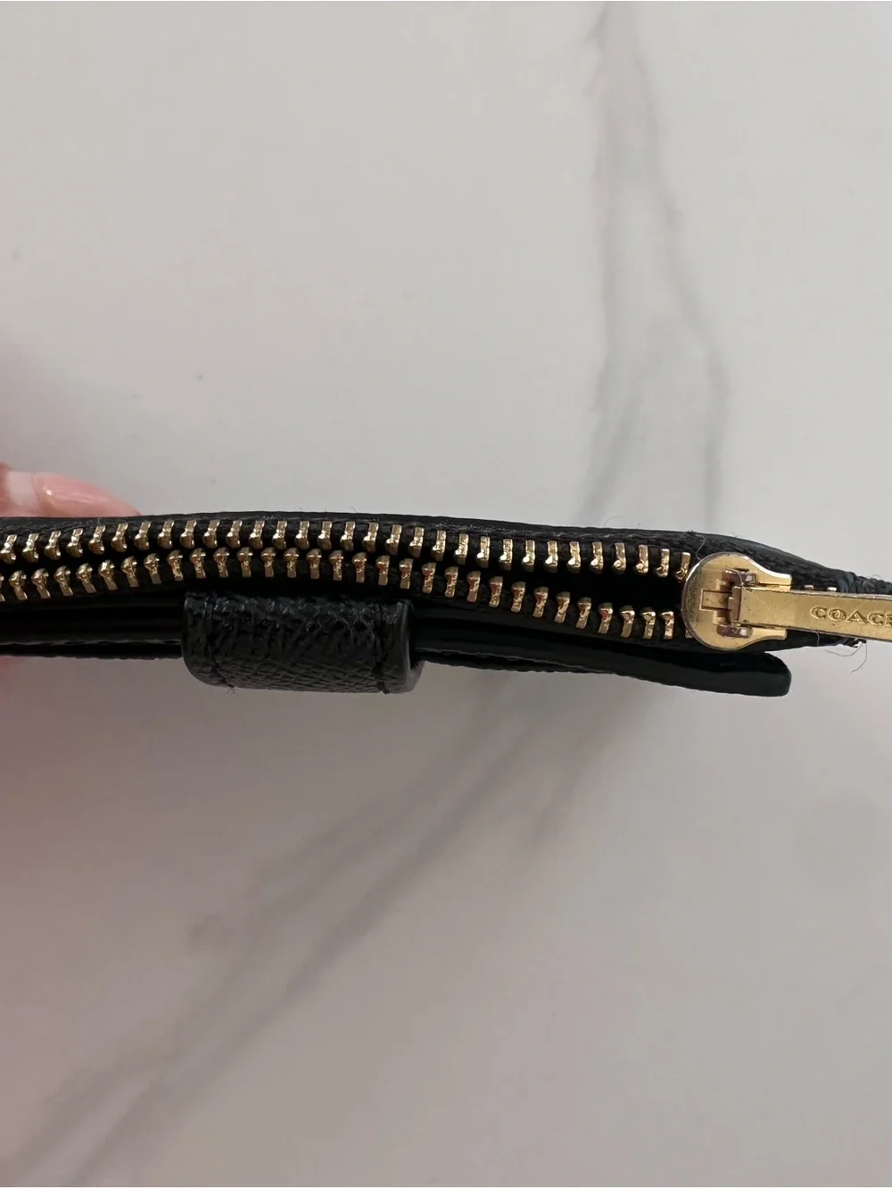 Coach Black Leather Card Case with Gold Hardware and Keyring - Picture 3 of 4
